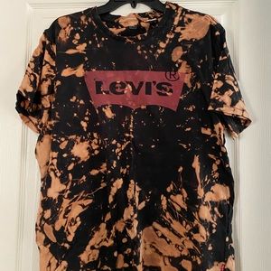 Levi’s bleached t-shirt